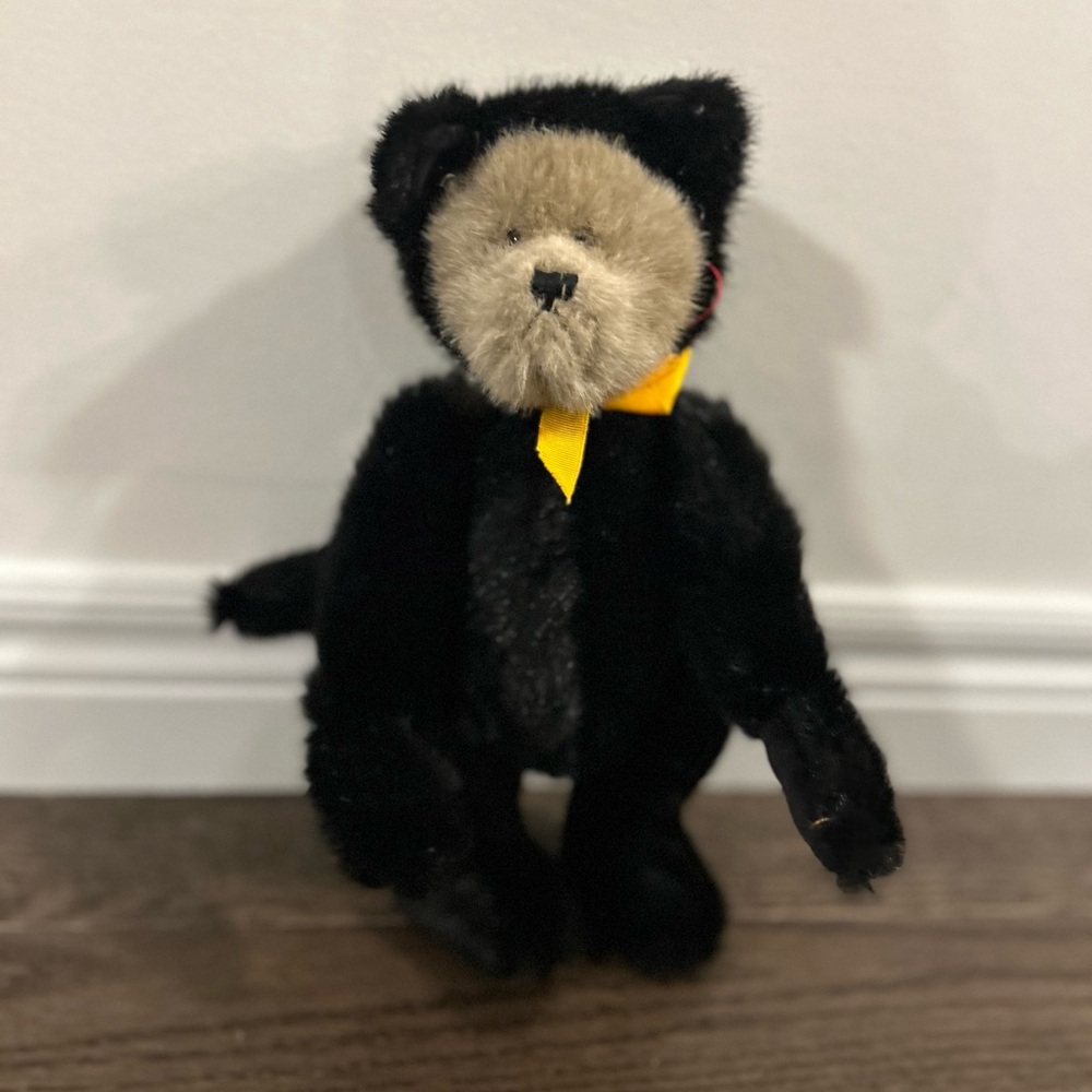 Boyds Bears Halloween Wuzzies
Bear Black Cat Jointed Plush